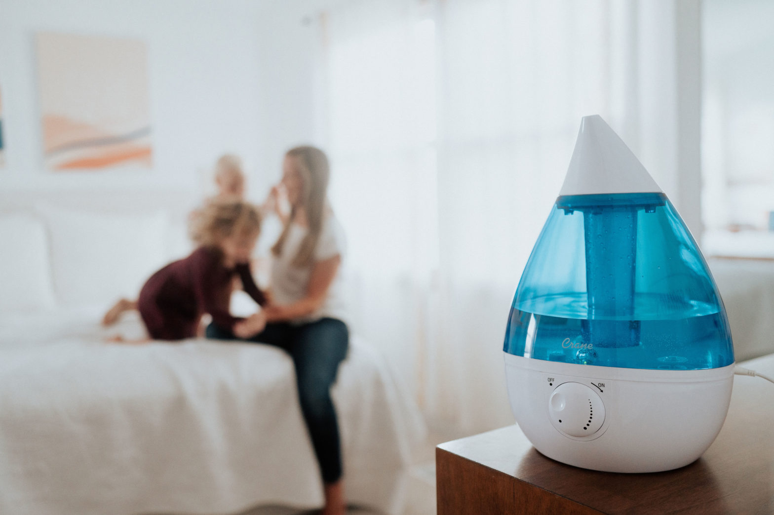 humidifier in room with family